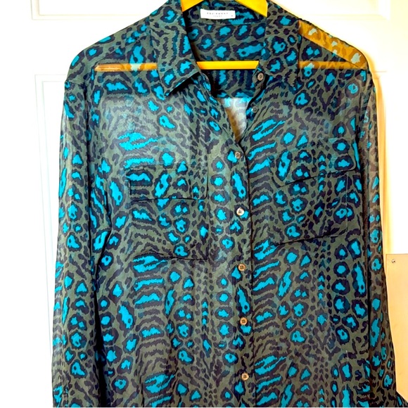 Equipment sheer silk cheetah print teal green button down blouse Womens Size M - Picture 1 of 8